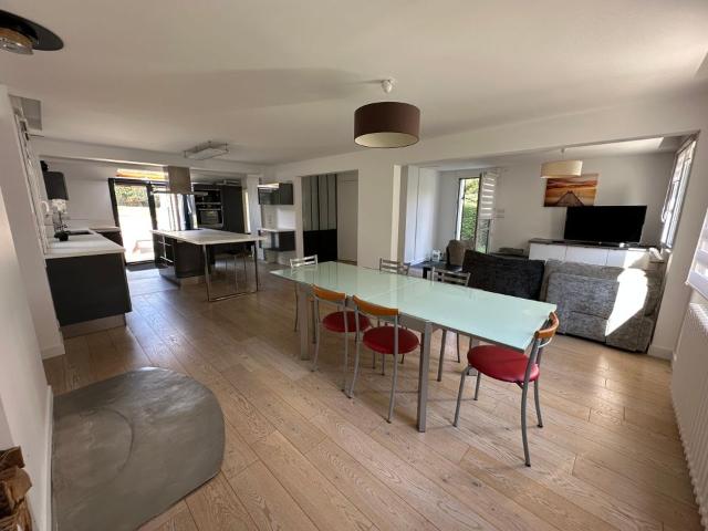 Maison 5 pièces, 140 m² à louer à Vannes 56000