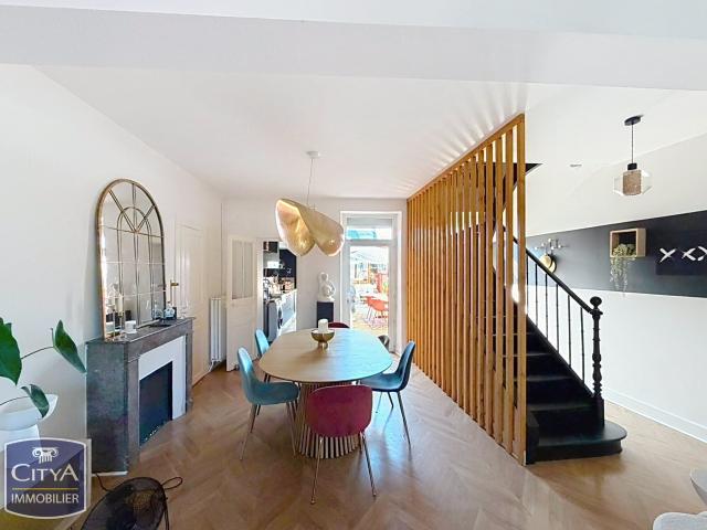 Maison 5 pièces 141 m²