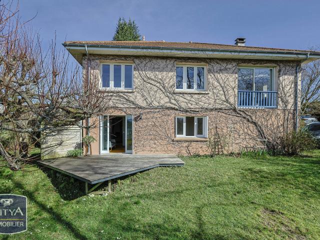 Maison 5 pièces 141 m²