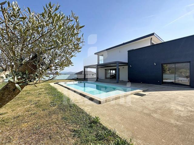 Maison 5 pièces 141 m²