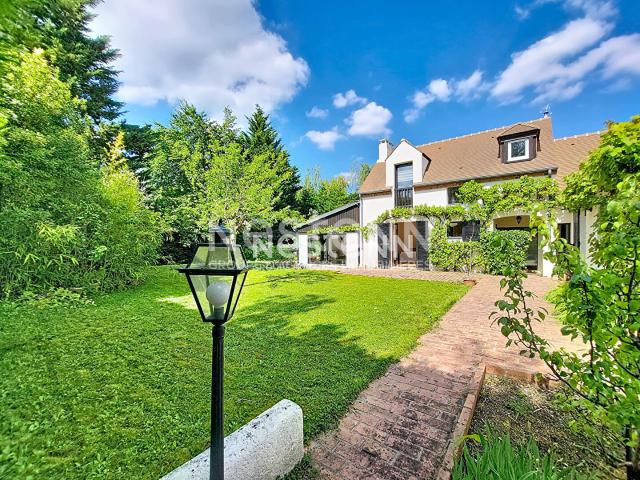 Maison 5 pièces 141 m²