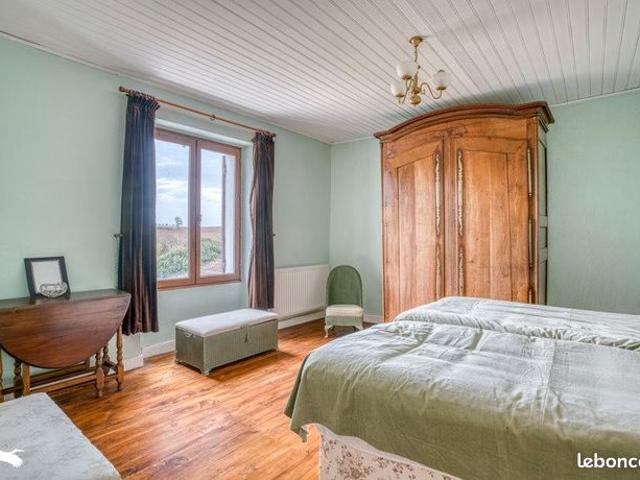 Maison 5 pièces 141 m²