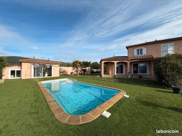 Maison 5 pièces 141 m²