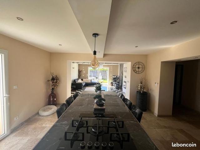 Maison 5 pièces 141 m²