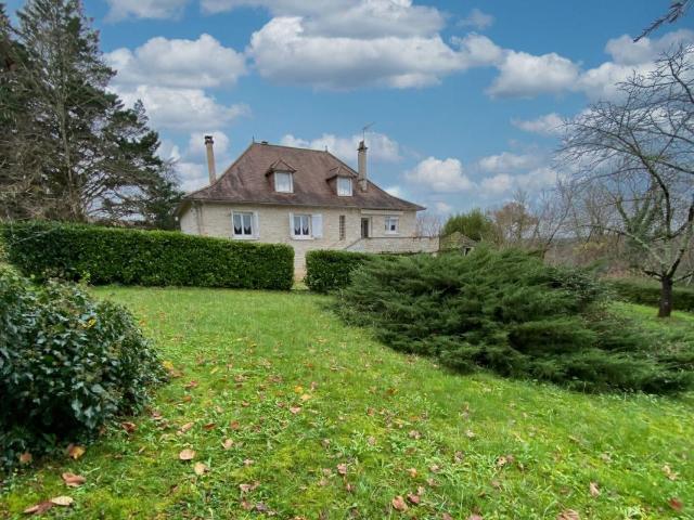 Maison 5 pièces 141 m²