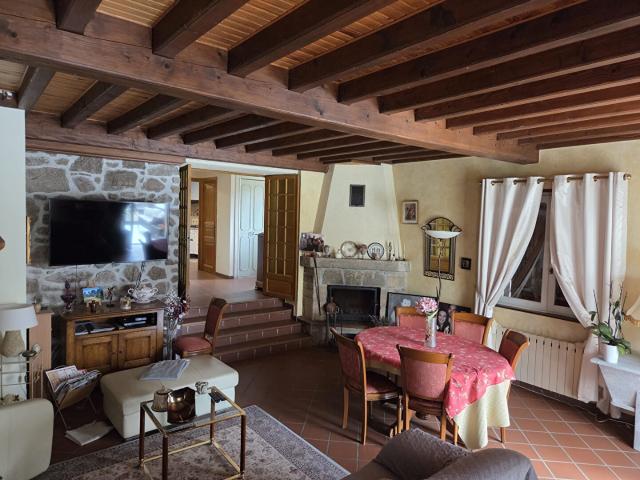 Maison 5 pièces 142 m²