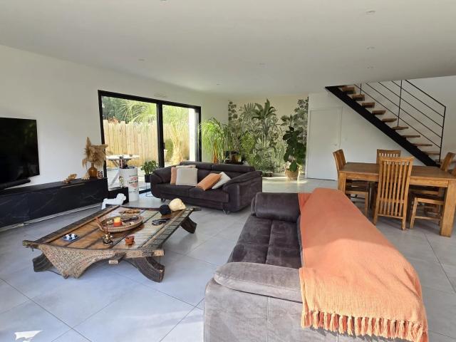 Maison 5 pièces 142 m²