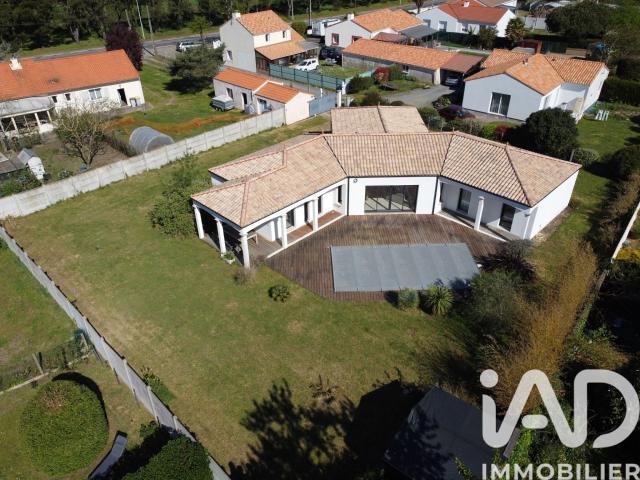 Maison 5 pièces 142 m²