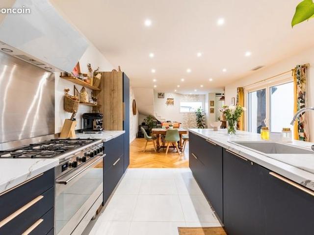 Maison 5 pièces 142 m²