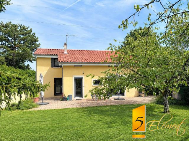 Maison 5 pièces 142 m²