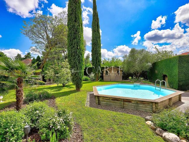 Maison 5 pièces 143 m²