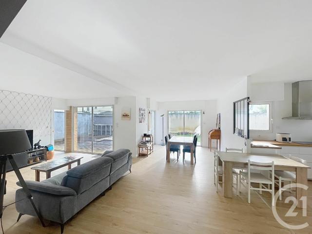 Maison 5 pièces 143 m²