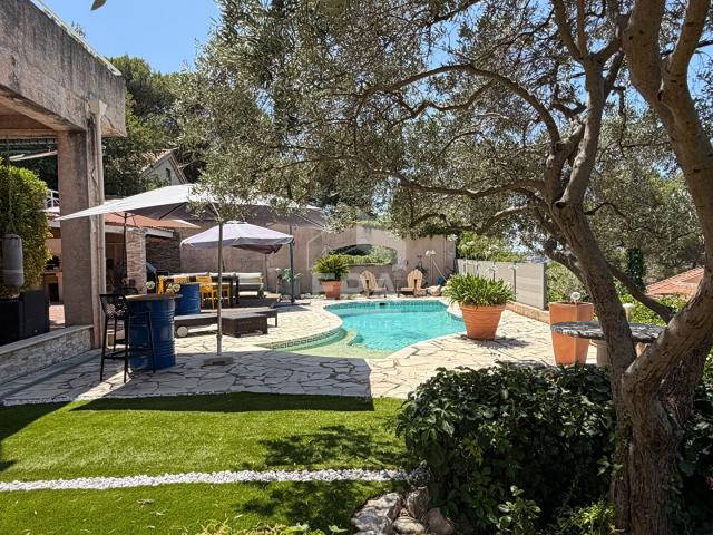 Maison 5 pièces 143 m²