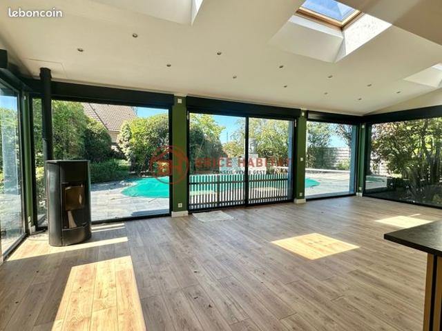 Maison 5 pièces 156 m²
