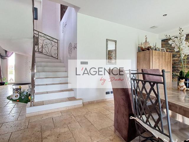 Maison 5 pièces 156 m²
