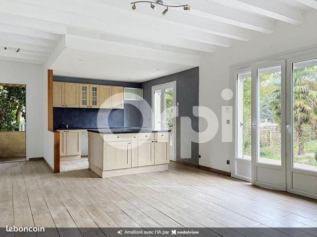 Maison 5 pièces 156 m²