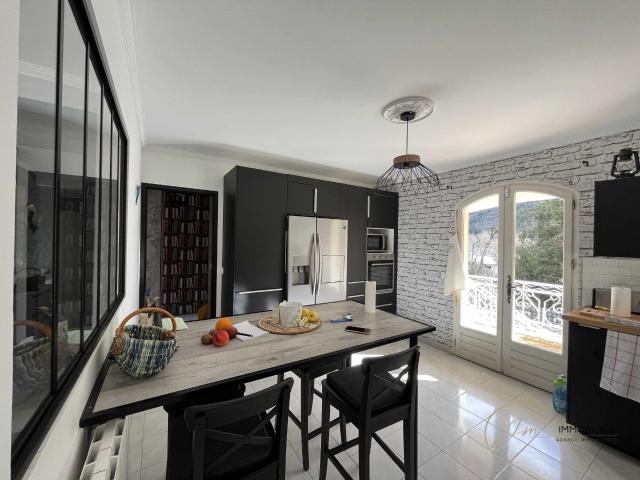 Maison 5 pièces 157 m²