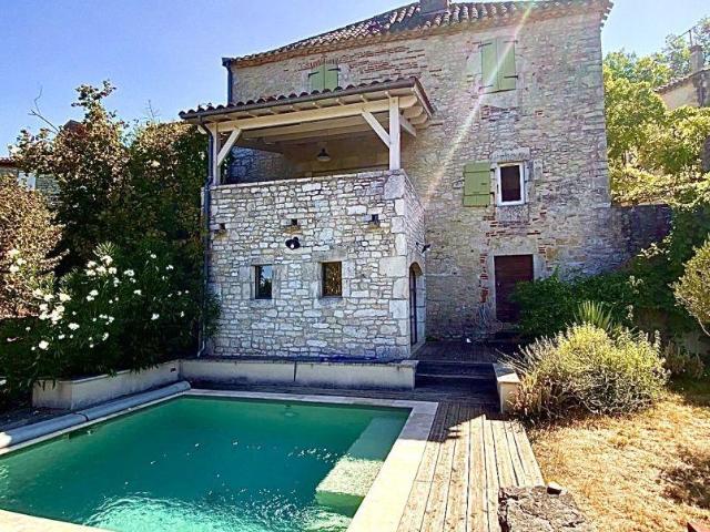 Maison 5 pièces 157 m²