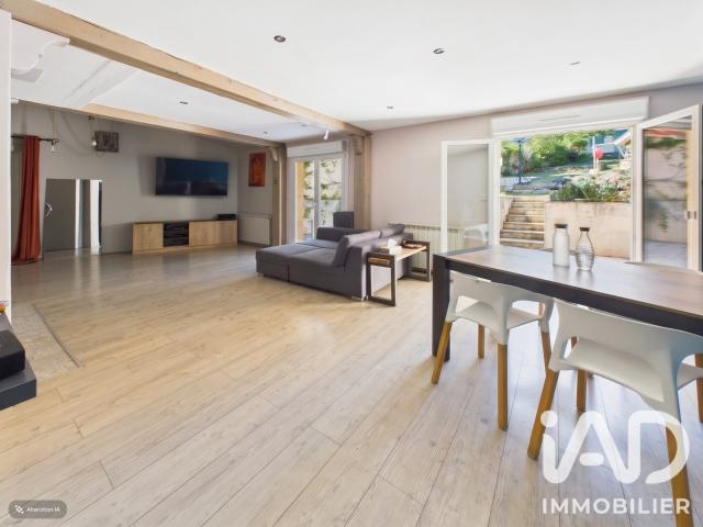 Maison 5 pièces 157 m²