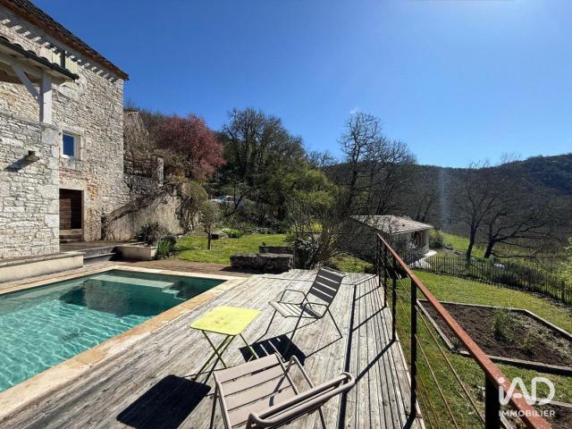 Maison 5 pièces 157 m²