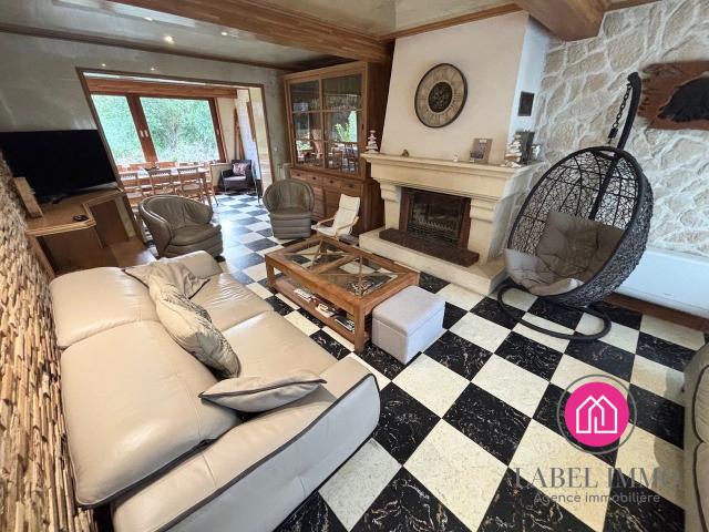Maison 5 pièces 157 m²