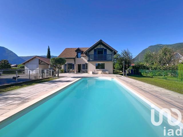Maison 5 pièces 158 m²