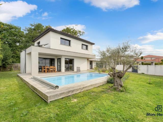 Maison 5 pièces 158 m²