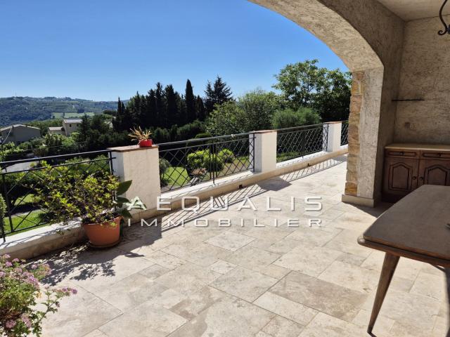 Maison 5 pièces 158 m²
