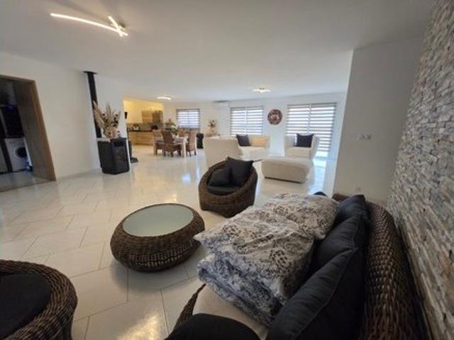 Maison 5 pièces 158 m²