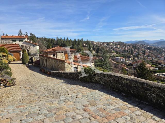 Maison 5 pièces 158 m²