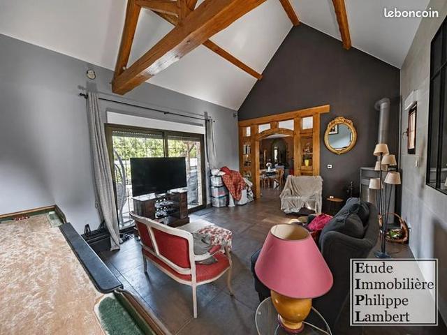 Maison 5 pièces 158 m²
