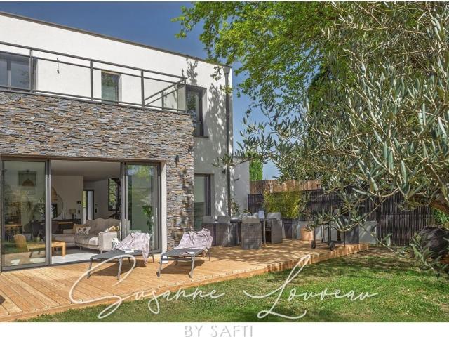 Maison 5 pièces 160 m²
