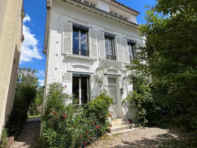 Maison 5 pièces 150 m²