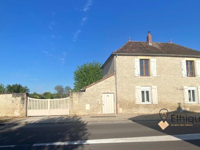 Maison 5 pièces 150 m²