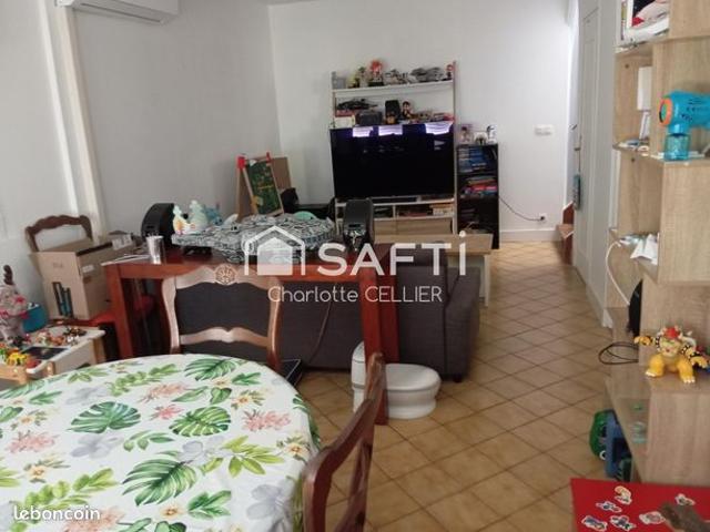 Propriété 5 pièces 150 m²
