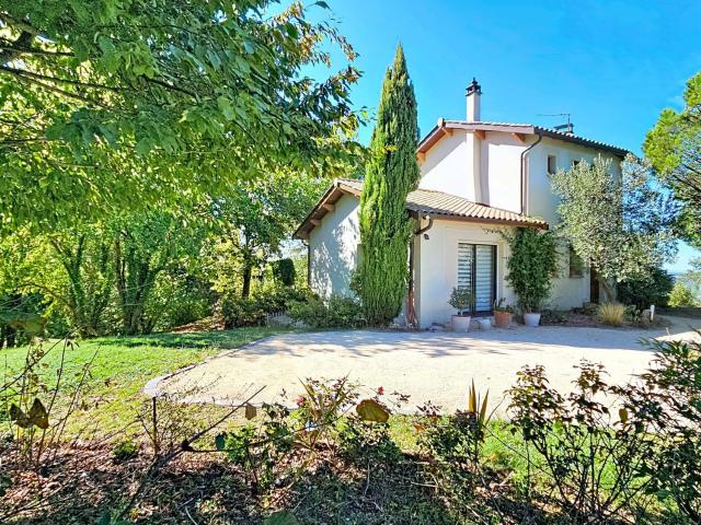 Maison 5 pièces 150 m²