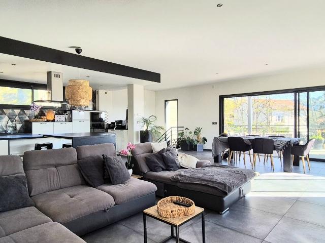 Maison 5 pièces 150 m²