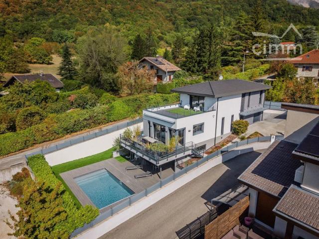 Maison 5 pièces 150 m²