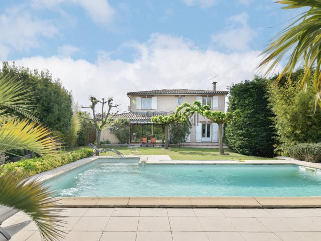 Maison 5 pièces 150 m²