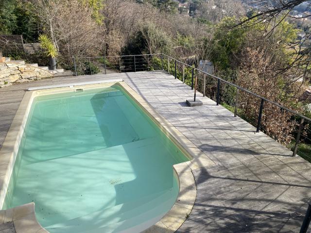 Maison 5 pièces 150 m²