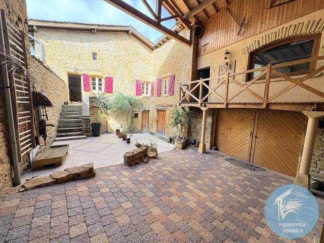 Maison 5 pièces 150 m²