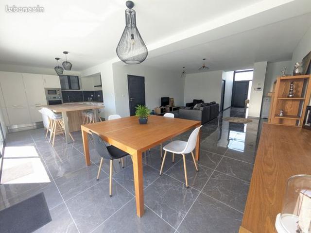 Maison 5 pièces 150 m²