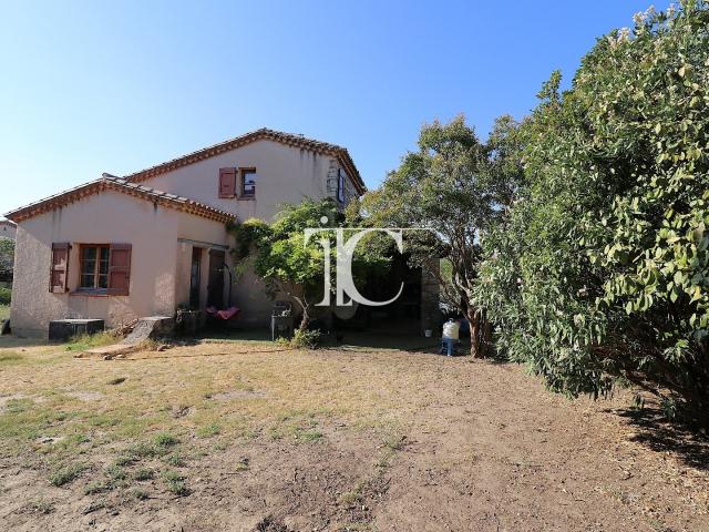 Maison 5 pièces 150 m²