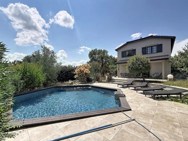 Maison 5 pièces 150 m²