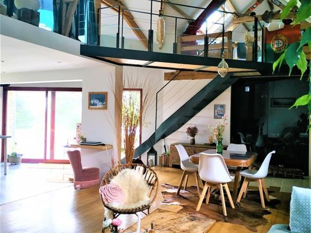 Maison 5 pièces, 150 m² à louer à Locqueltas 56390