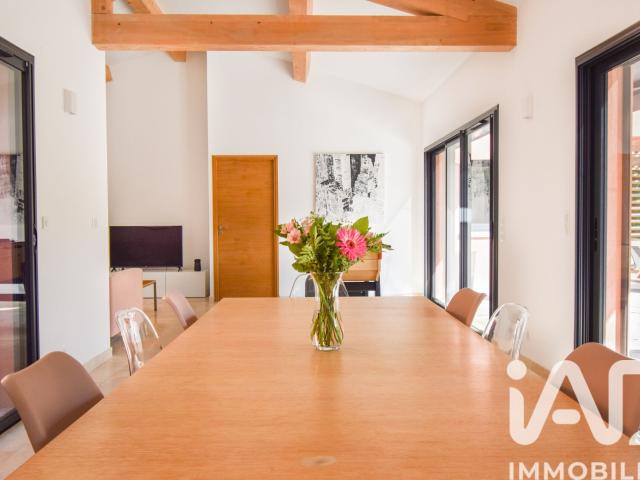 Maison 5 pièces, 150 m² à louer à Roquevaire 13360