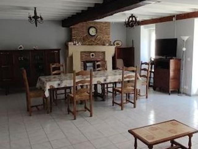 Maison 5 pièces, 150 m² à louer à Sainte Colombe de Duras 47120