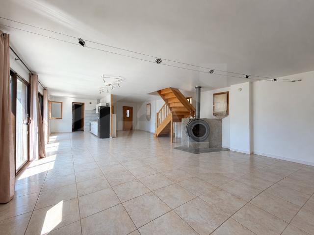 Maison 5 pièces 151 m²