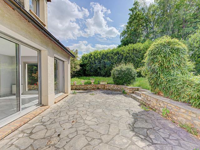 Maison 5 pièces 151 m²