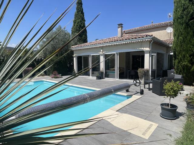 Maison 5 pièces 151 m²